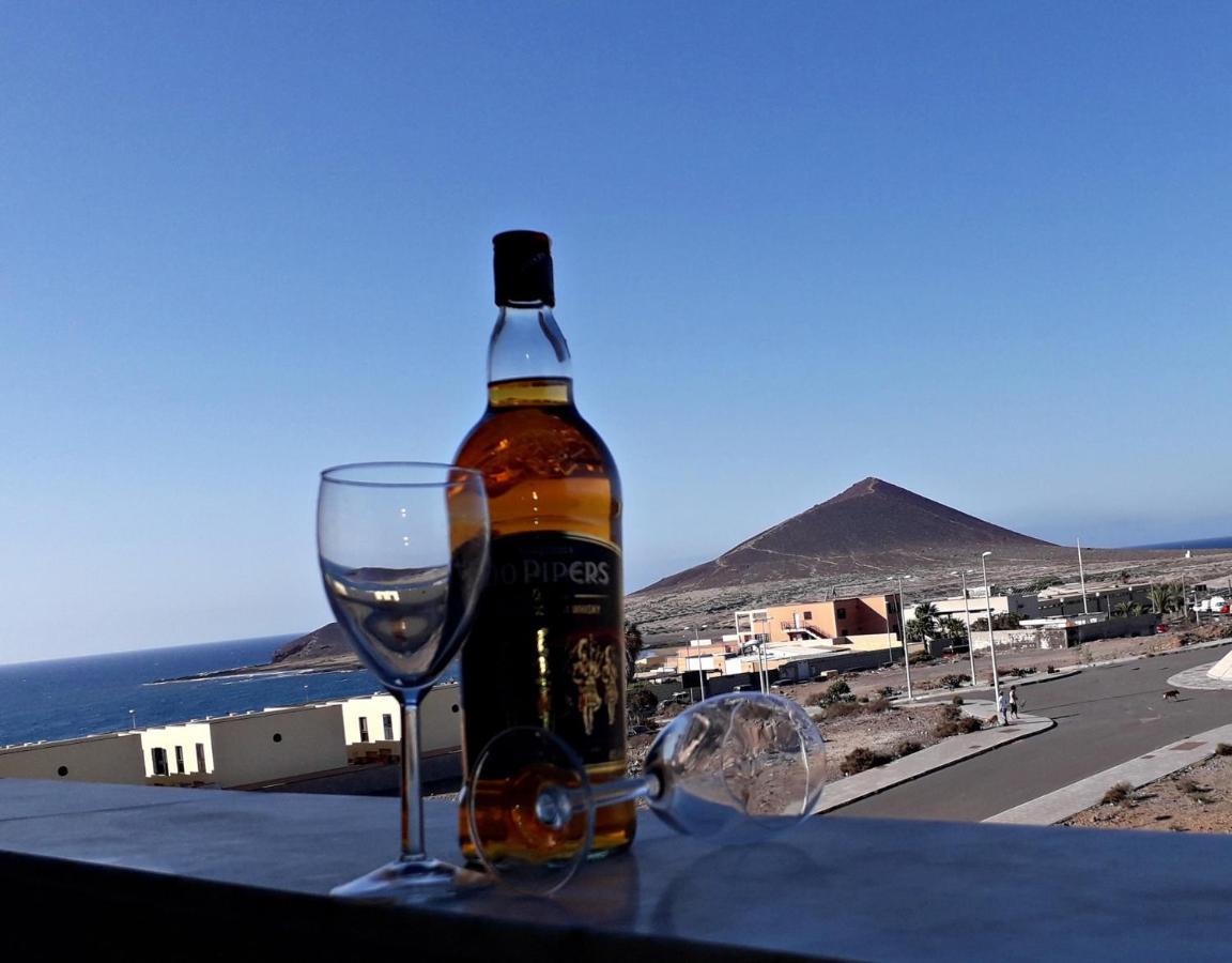 Apartment Barraquito, Balcony With Sea View, Close To The Beach, Wifi, Ideal For Surfers El Medano  Bagian luar foto